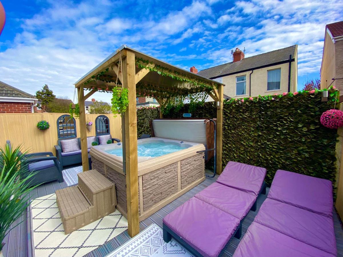 New…The Hottub House Blackpool Pleasure Beach Dış mekan fotoğraf