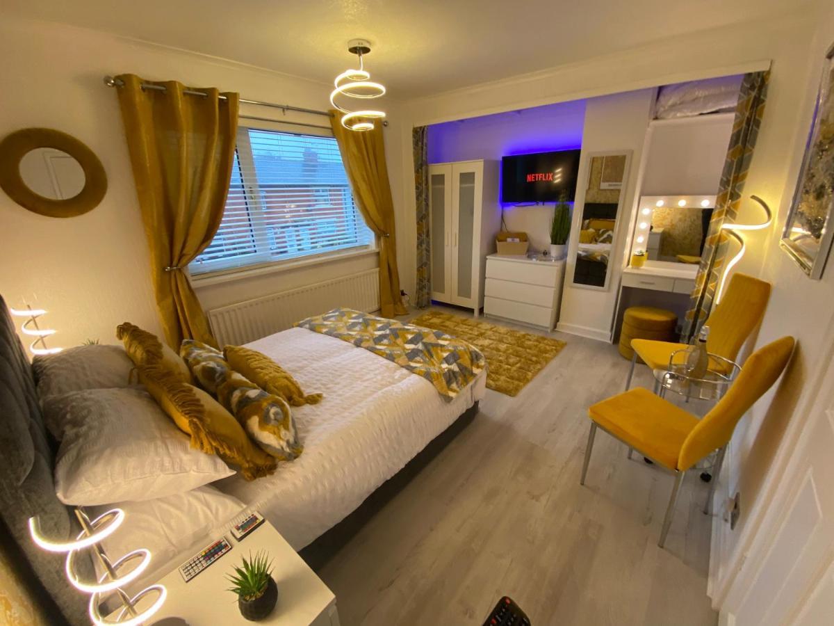 New…The Hottub House Blackpool Pleasure Beach Dış mekan fotoğraf